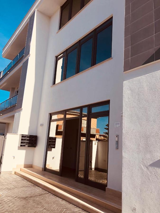 Fco Luxury Apartments フィウミチーノ エクステリア 写真